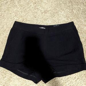 Express mid rise black dressy shorts